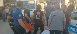 antalya-serikte-otomobil-ile-carpisan-motosikletteki-2-kisi-yaralandi-ibvE3P5S